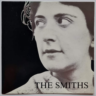 THE SMITHS - Girlfriend In A Coma