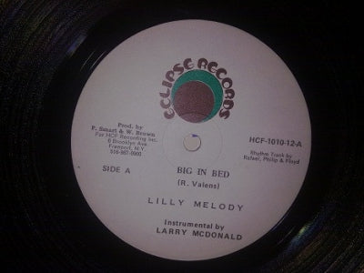 LILLY MELODY - Big In Bed / Cease Fire Selector