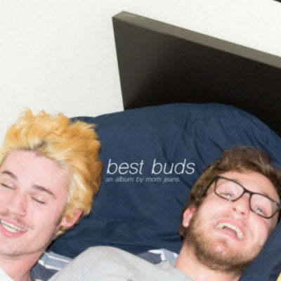 MOM JEANS - Best Buds