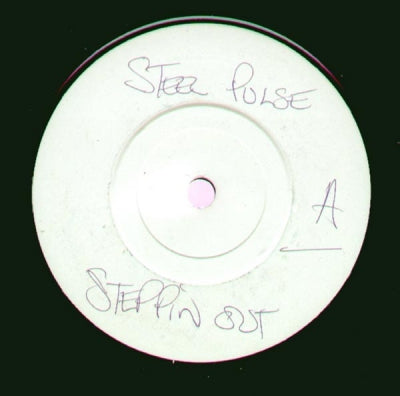 STEEL PULSE - Steppin' Out