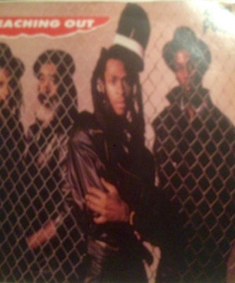 STEEL PULSE - Reaching Out