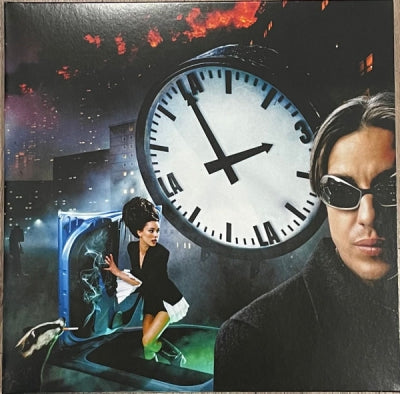 CONFIDENCE MAN - 3am (La La La)