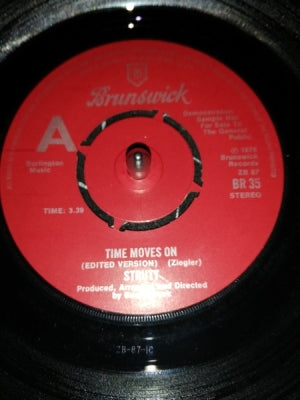 STRUTT - Time Moves On