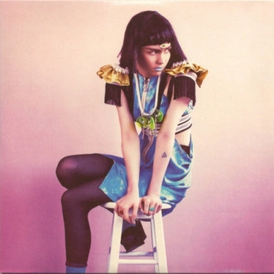 GRIMES - Visions (Resident Bonus Disc)