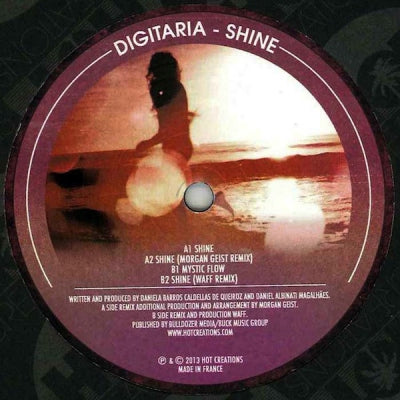 DIGITARIA - Shine