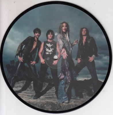 THE DARKNESS - Love Is Only A Feeling