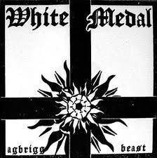 WHITE MEDAL - Agbrigg Beast