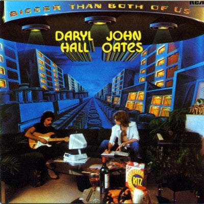 DARYL HALL & JOHN OATES - Bigger Than Both Of Us