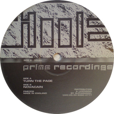 VINYLGROOVER & TRIXXY - Turn The Page / Novacain