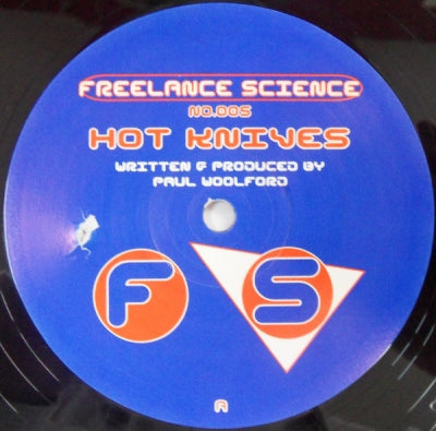 PAUL WOOLFORD - Hot Knives