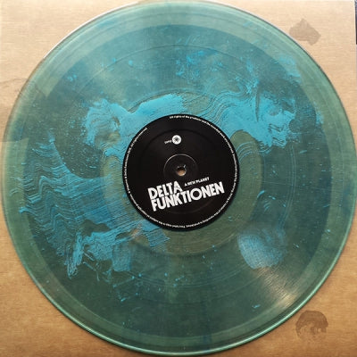 DELTA FUNKTIONEN - A New Planet