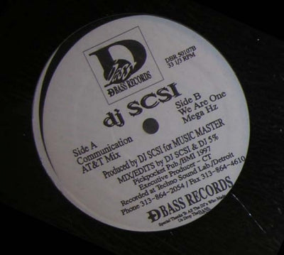 DJ SCSI - Communication