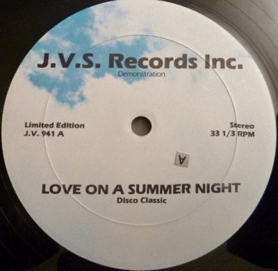 THE MCCRARYS / CHAKA KHAN / GENE DUNLAP / THE JONES GIRLS - Love On A Summer Night / Live In Me / It's Just The Way I Feel / Nights Over Egypt