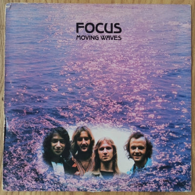 FOCUS - Moving Waves